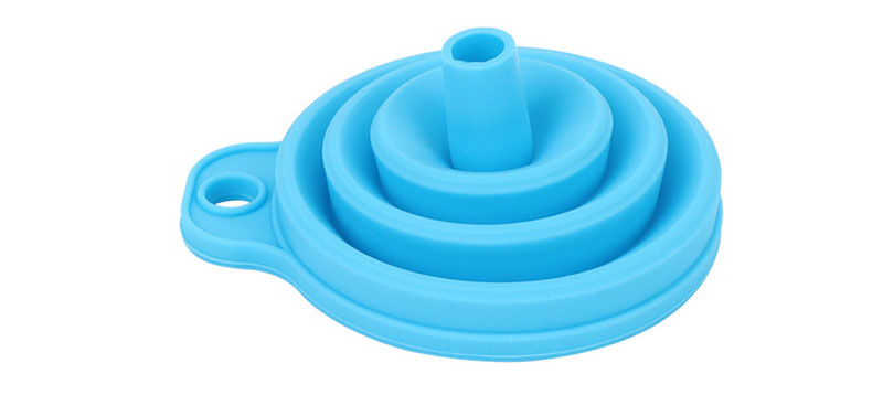 Collapsible silicone funnel
